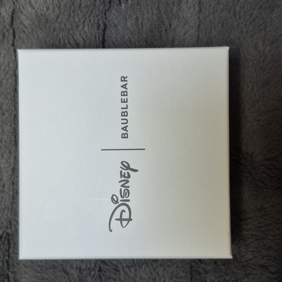 BaubleBar X Disney Piglet Earrings! NIB! - Picture 6 of 8